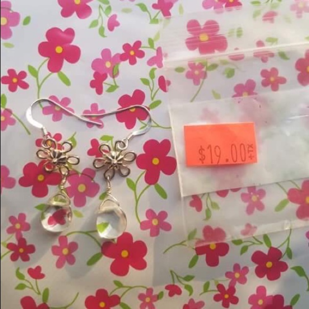 Cute Sterling Silver Flower Earrings